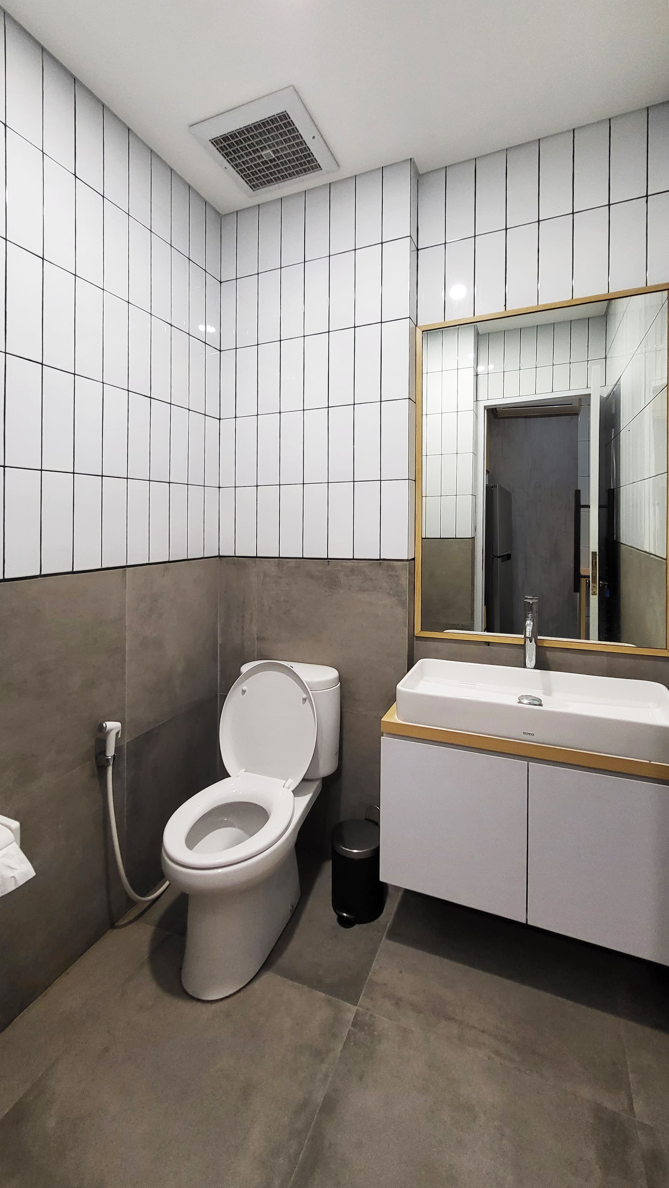 Reconstra HQ — visual 27 of 48