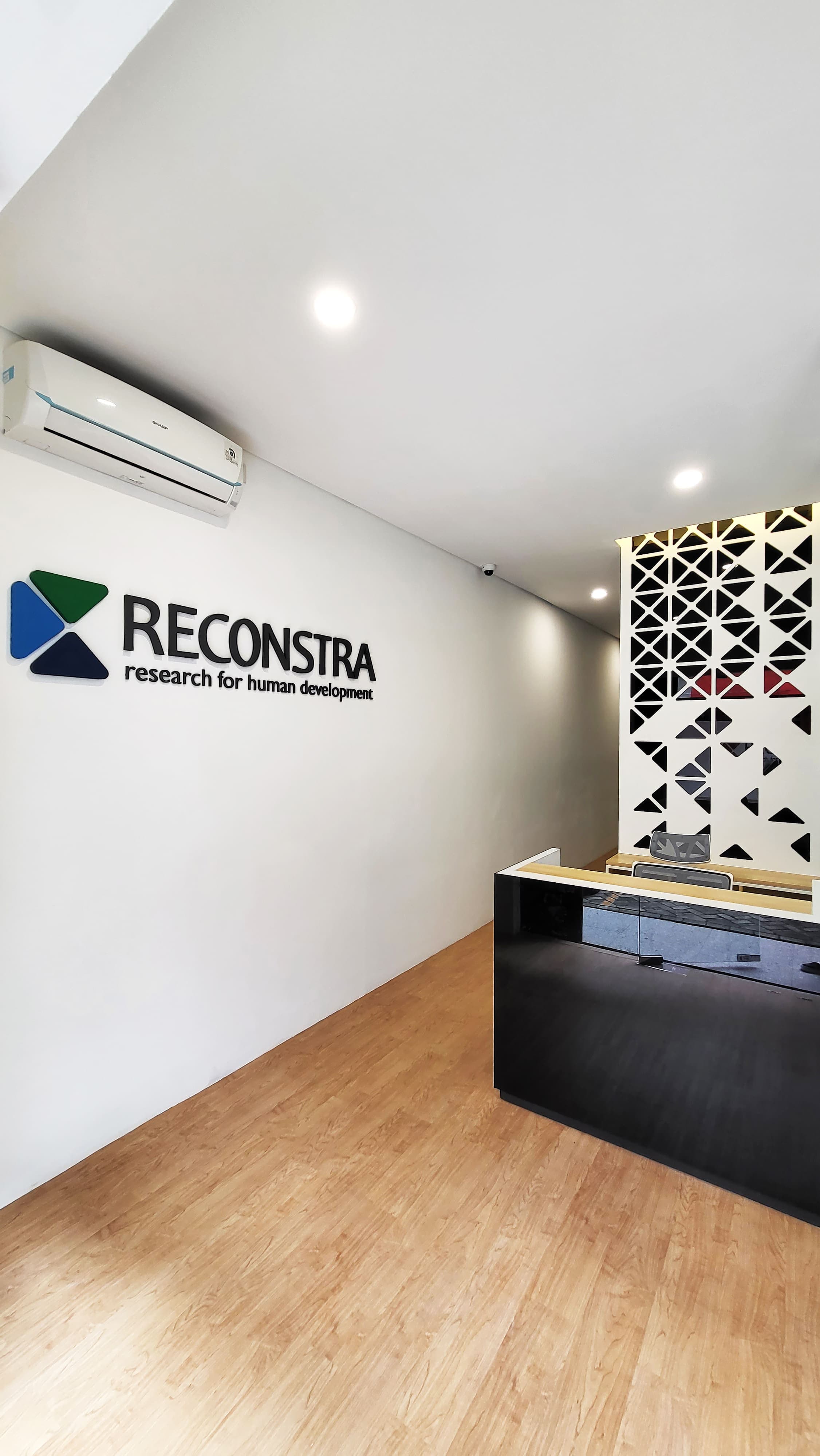 Reconstra HQ — visual 42 of 48