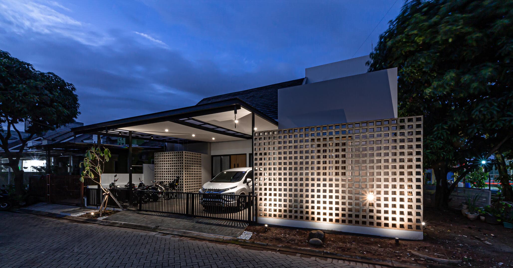 66 House — visual 5 of 15